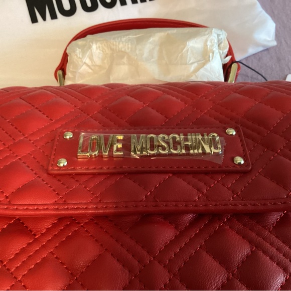 Love Moschino gorgeous red handbag NEW - Picture 2 of 15